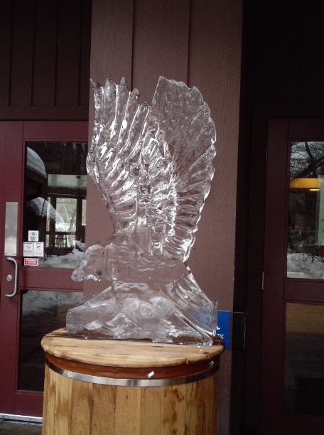 氷の彫像画像